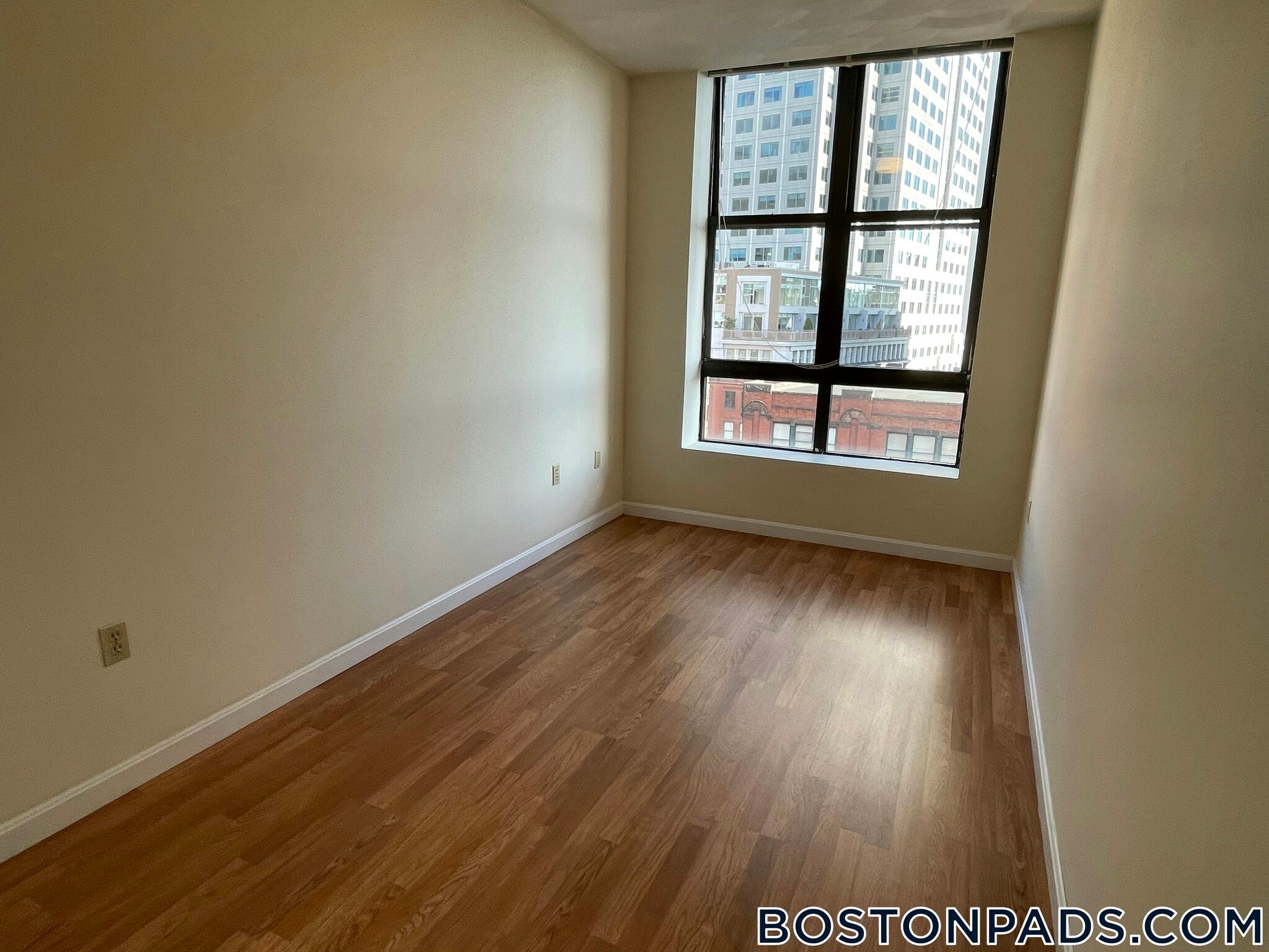 Building Photo - 81 Essex St