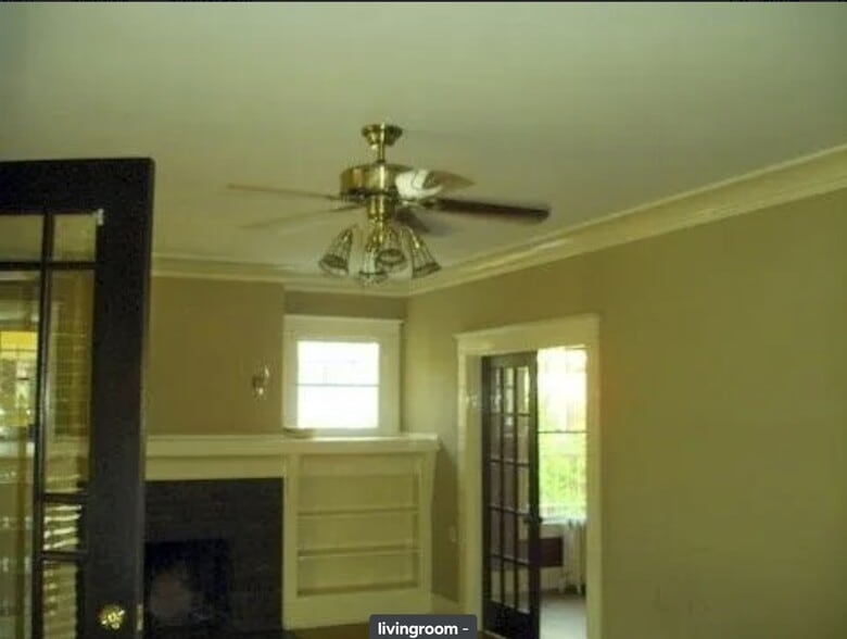 Building Photo - 2375 Parkway Pl