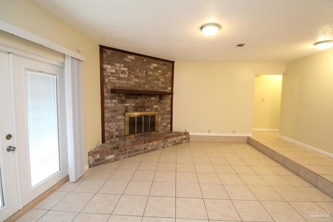 Building Photo - 7859 Bay Meadows Dr