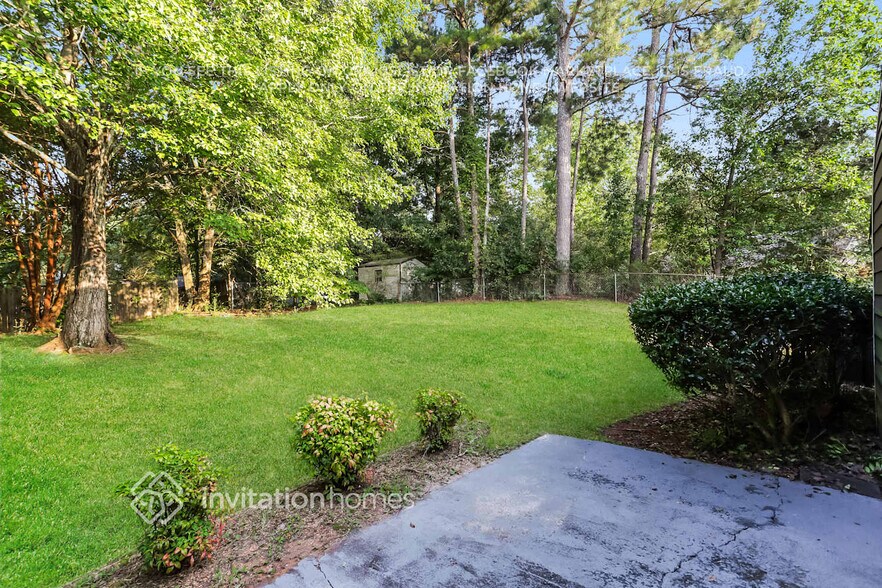 Building Photo - 65 Rosebud Ln