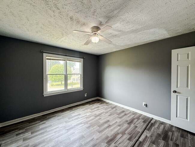 Building Photo - 3446 Sandystone Cir