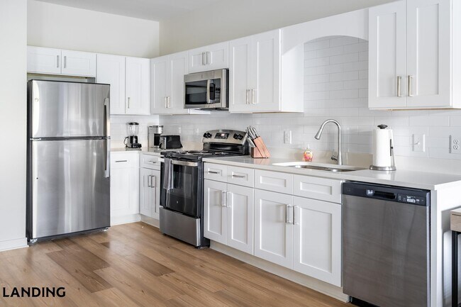 Building Photo - 6225 Mobile Hwy