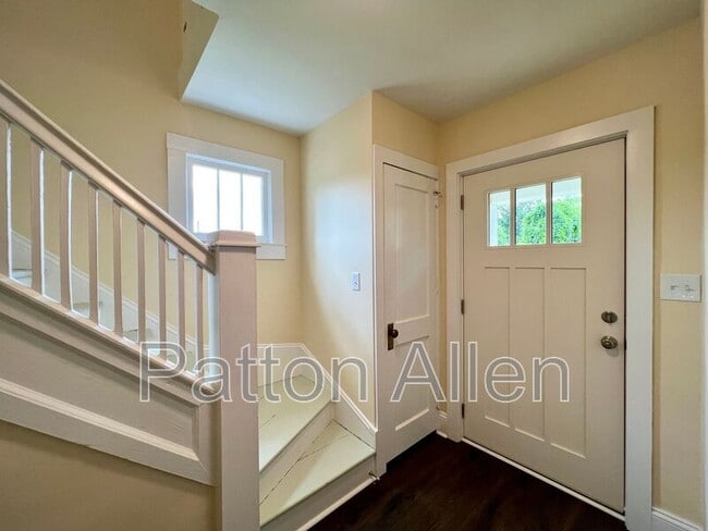 Building Photo - 145 Blanton St