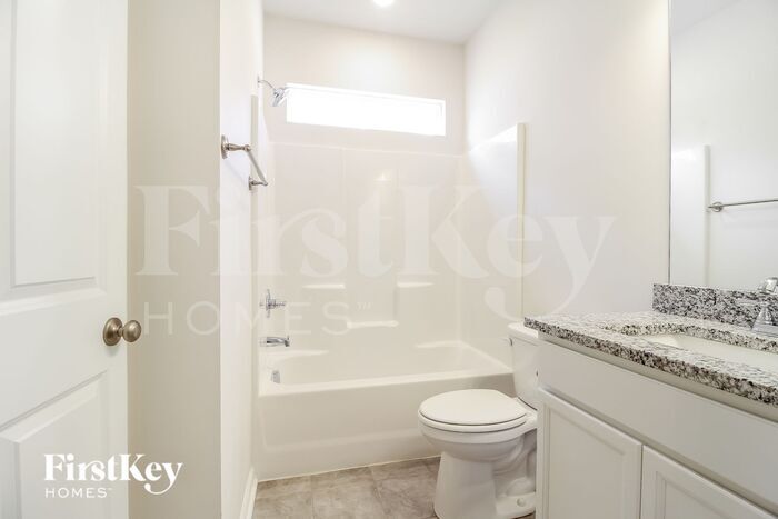 Building Photo - 1205 Mission Hill Ln