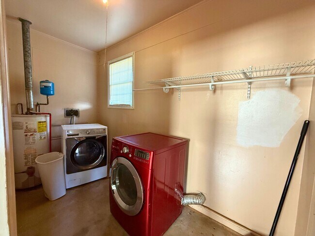 Building Photo - 9 Hardwick Dr