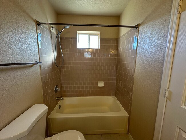 Building Photo - 11387 E 26th St