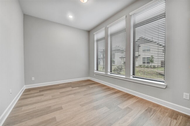 Building Photo - 3311 Full Bellied Ln