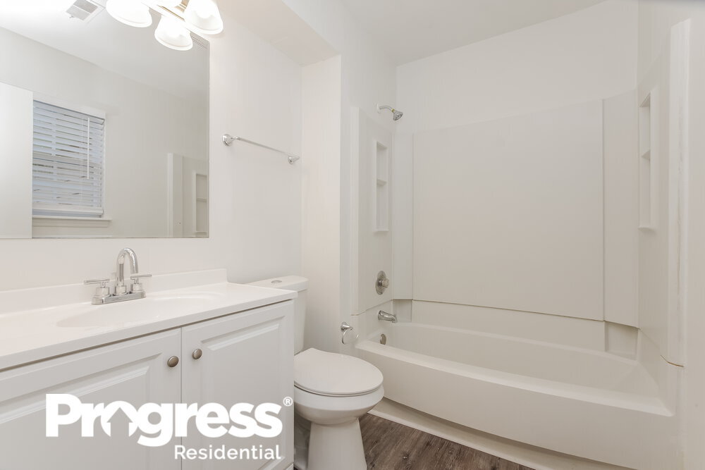 Building Photo - 3434 Braewick Pl