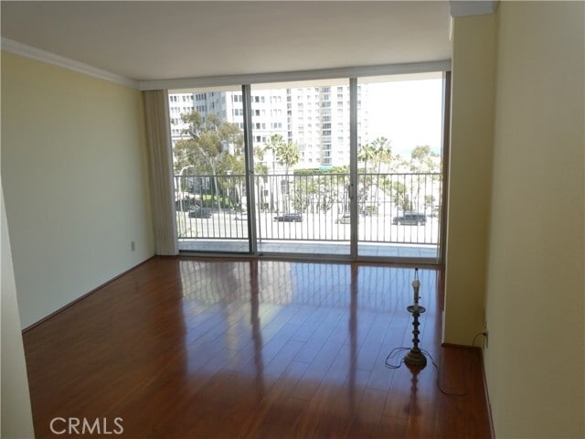 Building Photo - 700 E Ocean Blvd