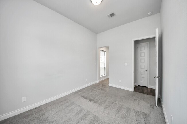 Building Photo - 28907 Ridge Valley Ct