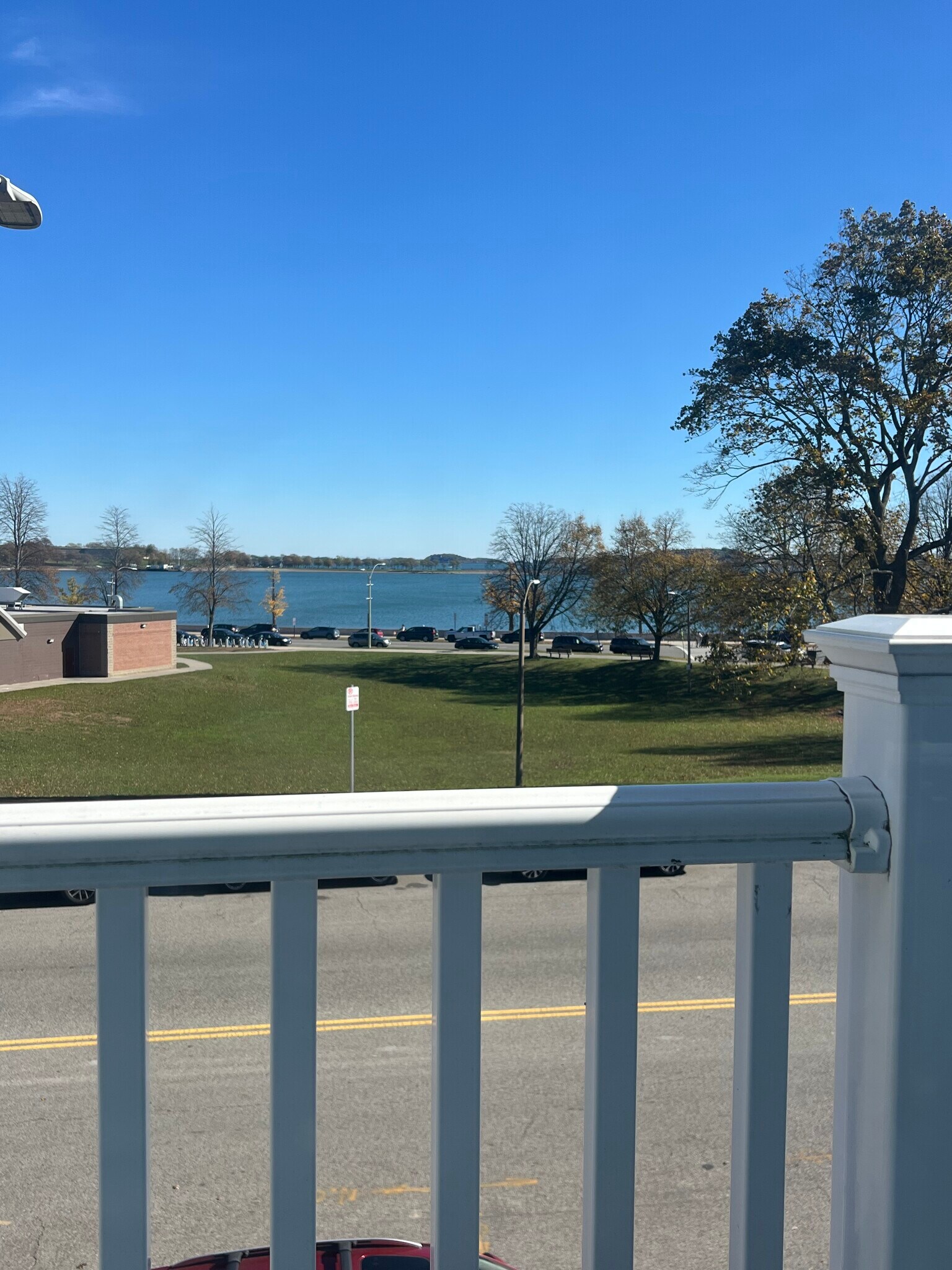 Building Photo - 53 Farragut Rd