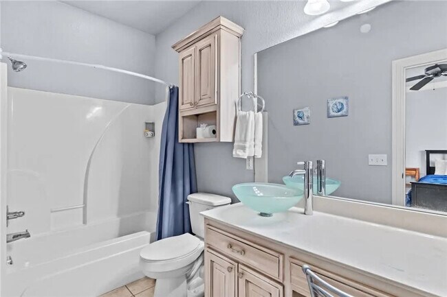 Building Photo - 38 Riviera Dr