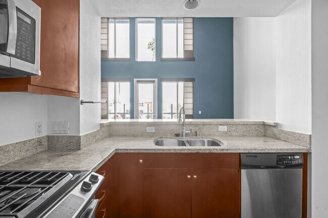 Building Photo - 2 Bedroom + 2 Bathroom Condo | Port 121 in Seabridge | Oxnard | Unfurnished