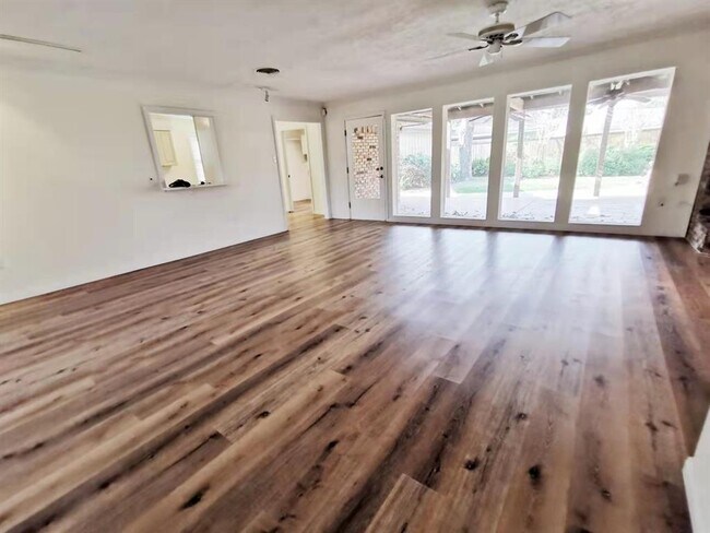 Building Photo - 5054 Yarwell Dr
