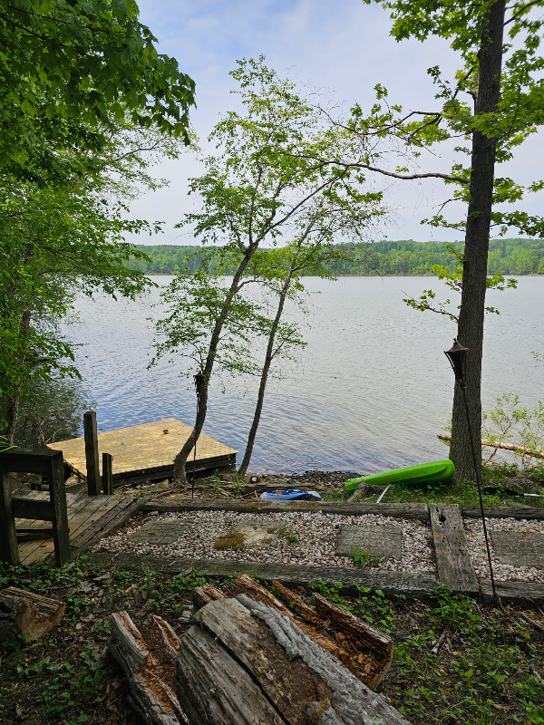 Building Photo - 623 Holly Hill Dr