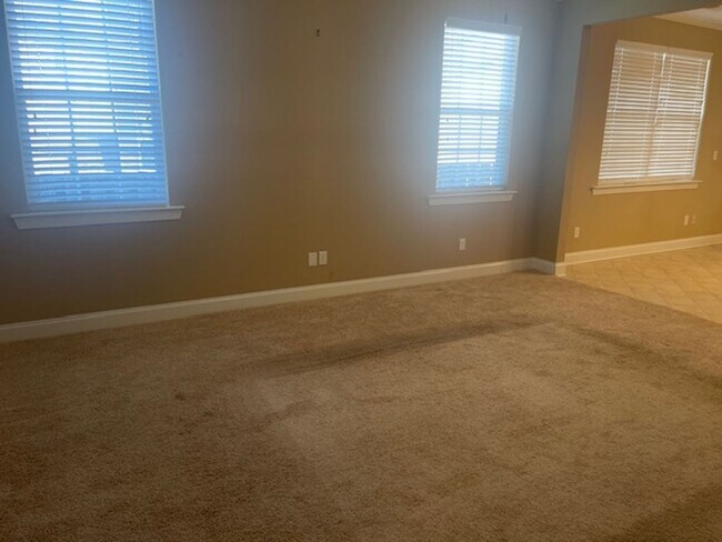 Building Photo - 528 Brantley Cove Cir