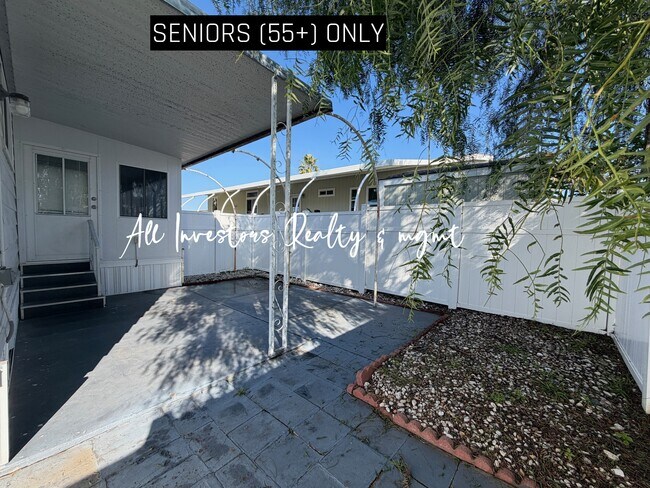 Building Photo - 200 N El Camino Real