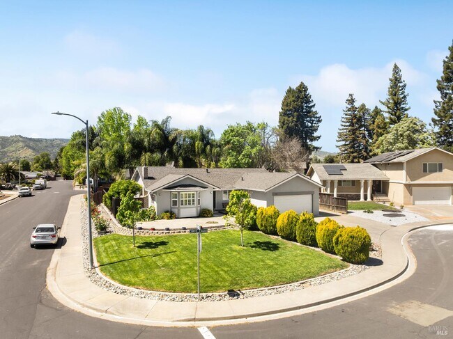 Building Photo - 436 Corte Lagos