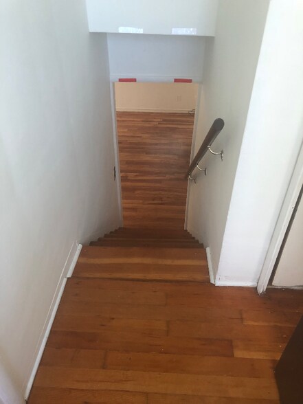 Building Photo - 3219 King St