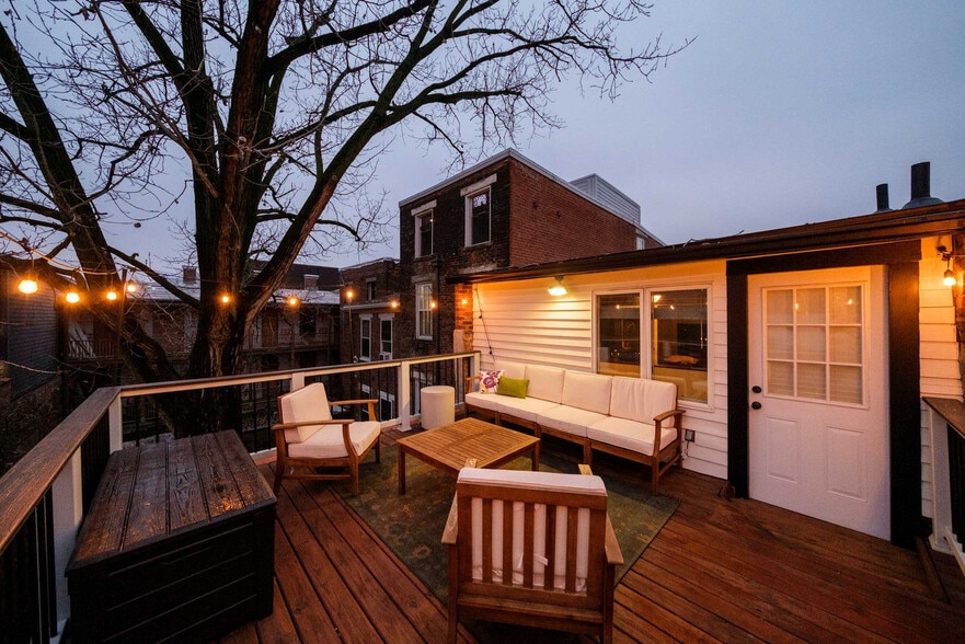 Building Photo - 1624 Walnut St