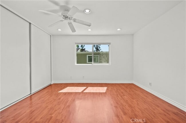 Building Photo - 22117 Burbank Blvd