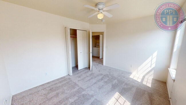 Building Photo - Bethany - Central Air, modern   Pet Friendly, Near Intel/Nike, Excellent Schools
