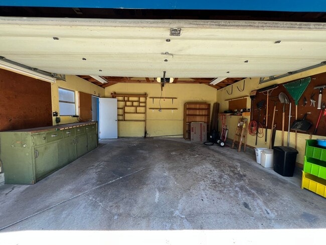 Building Photo - Lynbrook house ready now! $5075