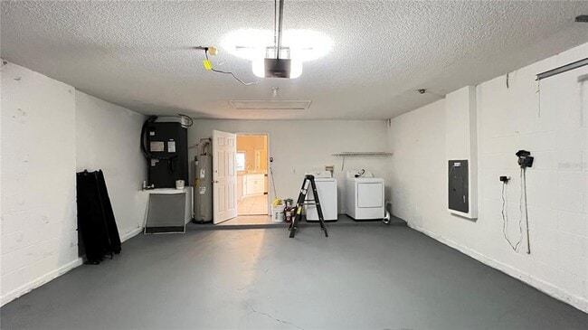 Building Photo - 1213 Cedarwood Way