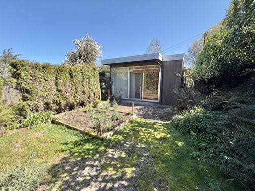 Building Photo - Charming 1-Bedroom Retreat in Queen Anne - Near Fremont! Available Now!