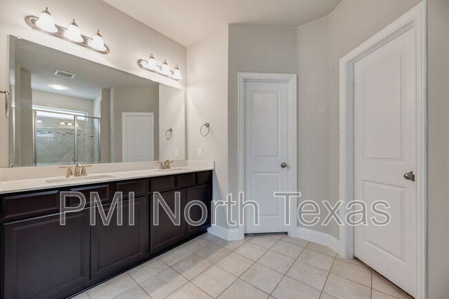 Building Photo - 14054 El Toro Rd