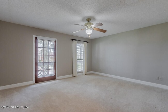 Building Photo - 4944 Mariners Point Dr