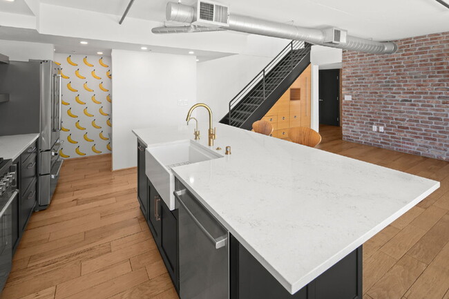 Building Photo - 1780 Kettner Blvd