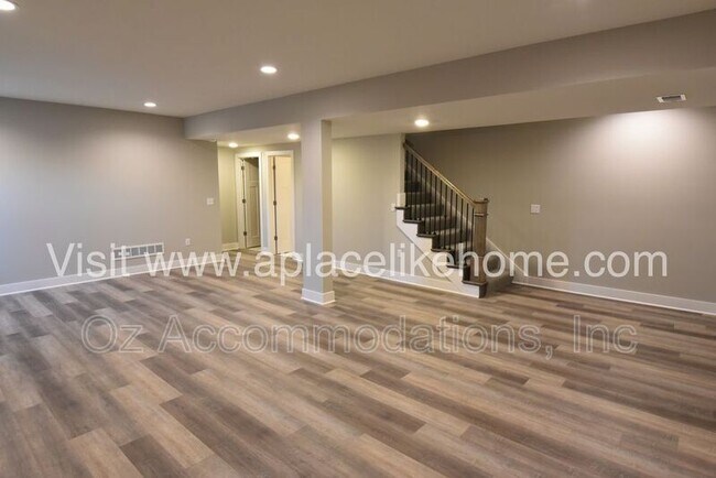 Building Photo - 15264 W 171st Ter