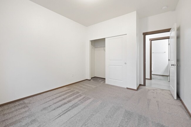 Building Photo - MOVE IN READY! 3 bed 2 bath Heat pump with A/C - Tenino School District