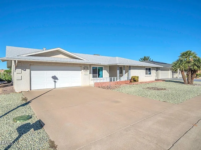 Building Photo - 20018 N Lakeforest Dr