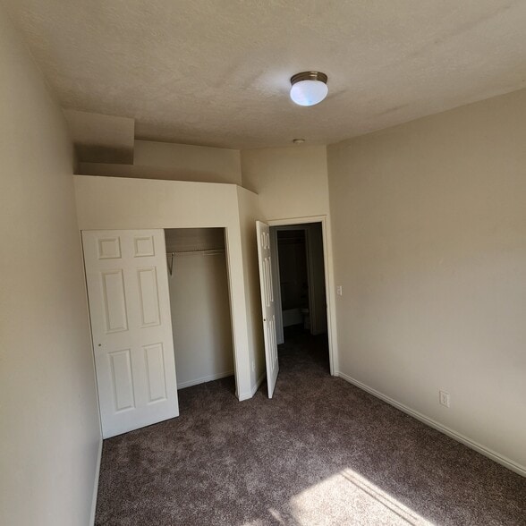 Building Photo - 129 Bamberger Rd