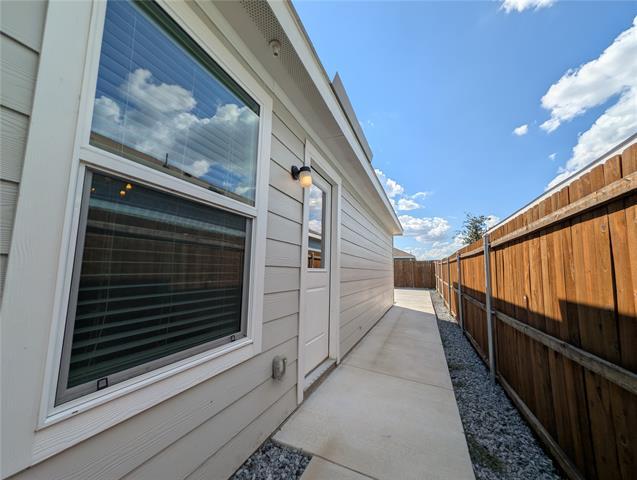 Building Photo - 7757 Ruellia Rd