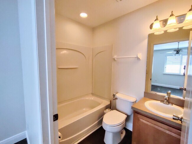 Building Photo - 653 Drake Bay Terrace