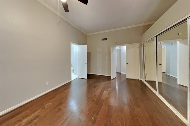 Building Photo - 8538 Sparkling Springs Dr