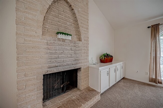 Building Photo - 10607 Silkwood Dr