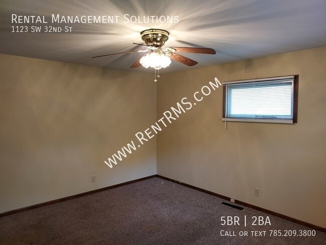 Building Photo - 1123 SW 32nd St