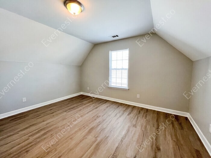 Building Photo - 5121 Magnasco Ln