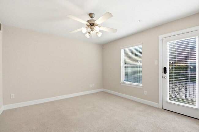 Building Photo - 11518 Main Cypress Dr