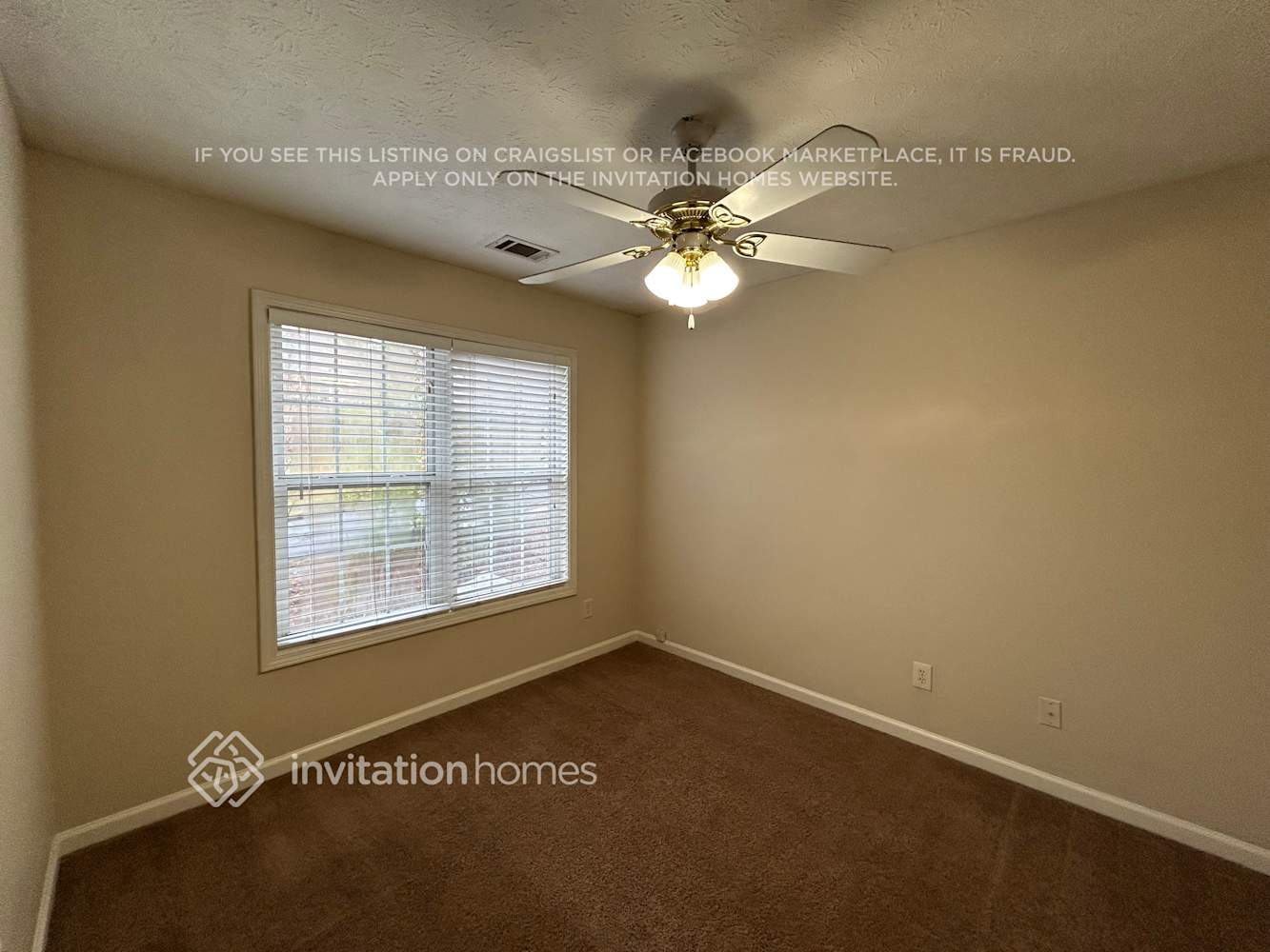 Building Photo - 1042 Simon Park Cir