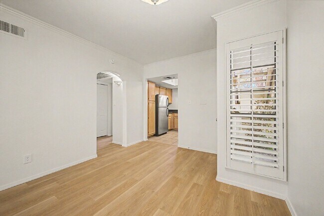 Building Photo - 6885 E Cochise Rd