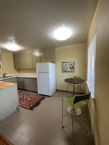 Building Photo - 3833 Maybelle Ave