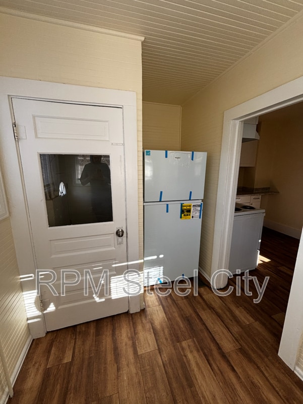 Building Photo - 1205 Carteret Ave