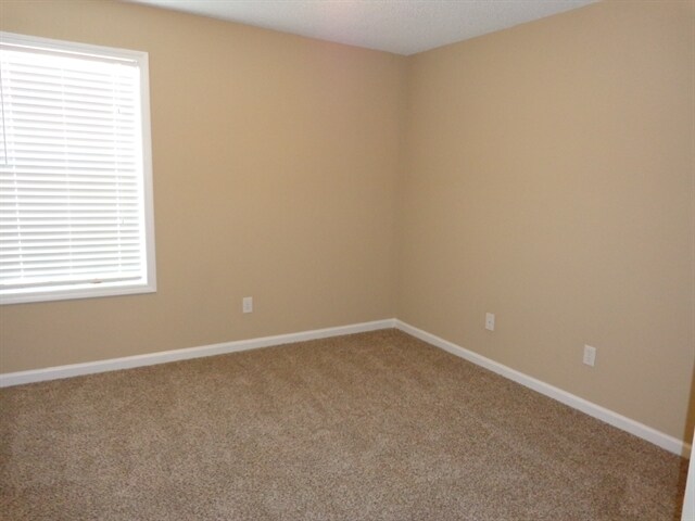 Building Photo - 2075 Reserve Pky