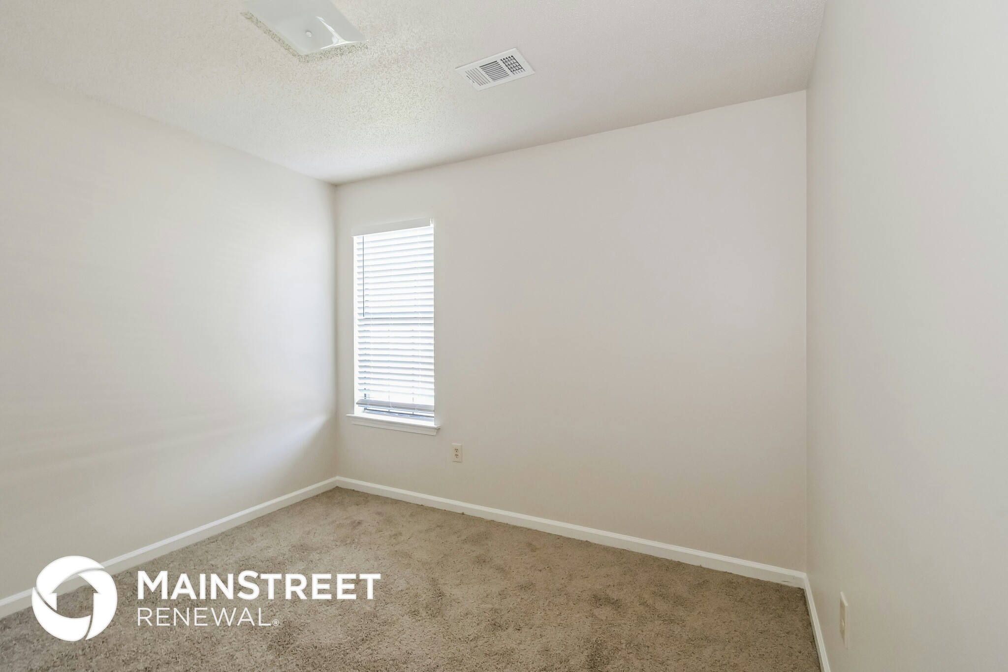 Building Photo - 5451 Gardendale St