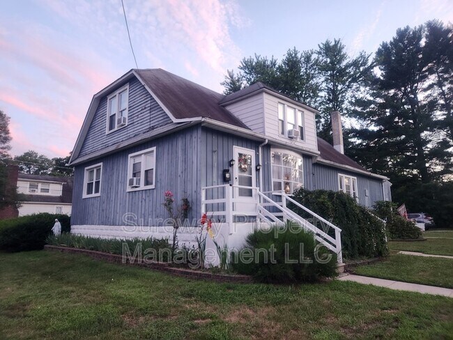Primary Photo - 1 Chestnut Ave